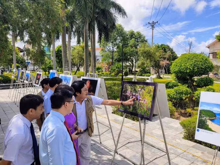 Triển lãm giới thiệu các nét đẹp về thiên nhiên, con người, văn hóa, du lịch của hai thành phố