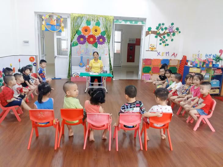 Tiết học của cô và trò Trường Mầm non Bạch Đằng, TP Hạ Long.