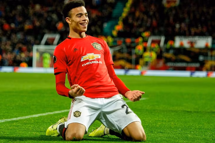 MU đang tiến hành gia hạn với Greenwood trước sự 