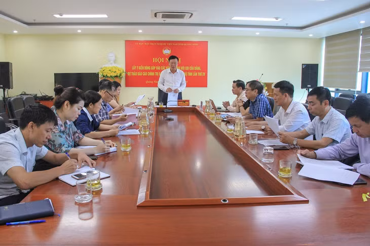  Ban Thường trực Ủy ban MTTQ tỉnh tổ chức hội nghị lấy ý kiến đóng góp vào các văn kiện Đại hội XIII của Đảng; Dự thảo Báo cáo chính trị Đại hội Đại biểu Đảng bộ tỉnh lần thứ XV, nhiệm kỳ 2020-2025