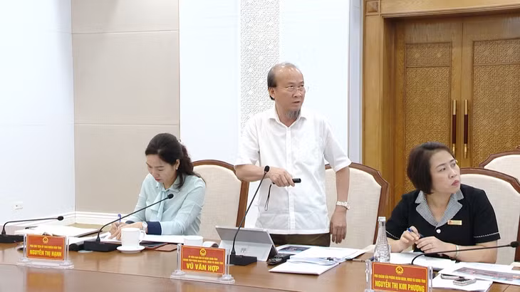 Lãnh đạo Văn phòng Đoàn đại biểu Quốc Hội, HĐND, UBND tỉnh báo cáo về 