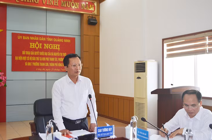 Đồng chí Cao Tường Huy, Phó Chủ tịch UBND tỉnh chủ trì buổi làm việc.