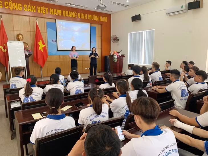 CLB Người điếc Quảng Ninh duy trì hoạt động sinh hoạt thường xuyên vào mỗi cuối tuần. 