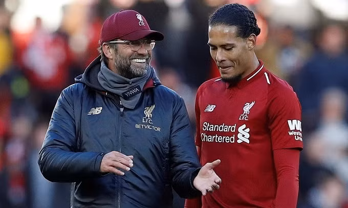 Van Dijk là một trong những bản hợp đồng thành công nhất của Klopp. Ảnh: Reuters.