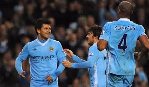 Man City đang hăm hở tiến về đích.
