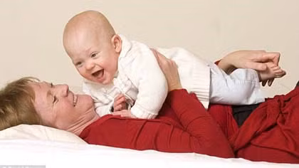Cậu bé một tuổi Benn Morris mắc chứng ngưng thở thường gặp ở trẻ sinh non