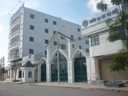 Đại học Văn Hiến - một trong 3 trường sẽ bị đình chỉ tuyển sinh năm 2012.