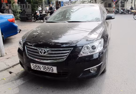 Tài xế Nguyễn Huy Thắng và chiếc xe vi phạm