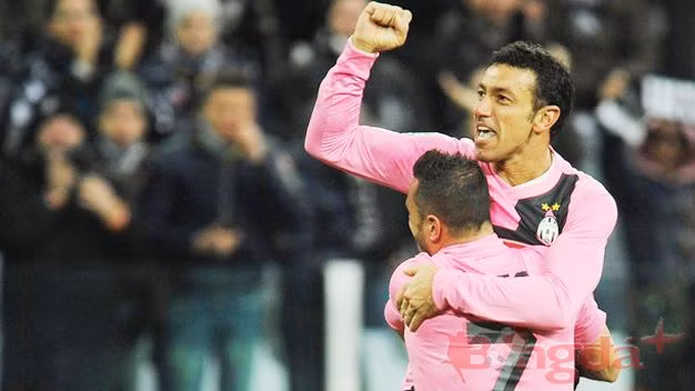 Quagliarella (trên) sẽ ghi bàn giúp Juve vượt qua đội bóng cũ?