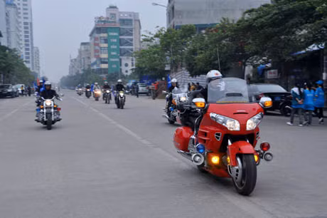 Ngay sau khi được thành lập, clb mô tô Hạ Long nhận nhiệm vụ dẫn đoàn cho giải năm nay
