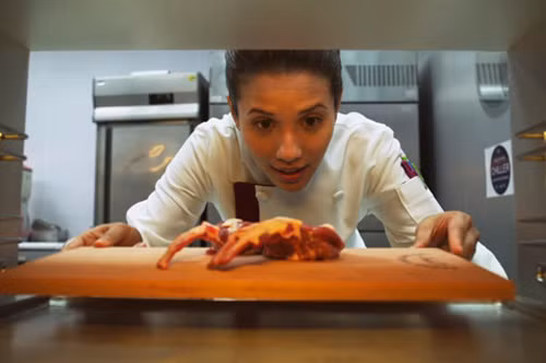 Cảnh trong phim The kitchen musical ăn khách khắp châu Á - Ảnh: T.L