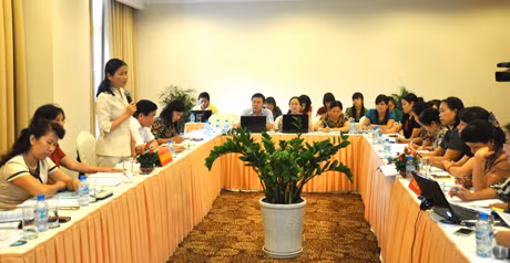 Đồng chí Đỗ Thị Hoàng, Phó Bí thư Thường trực Tỉnh ủy phát biểu kết luận hội nghị 