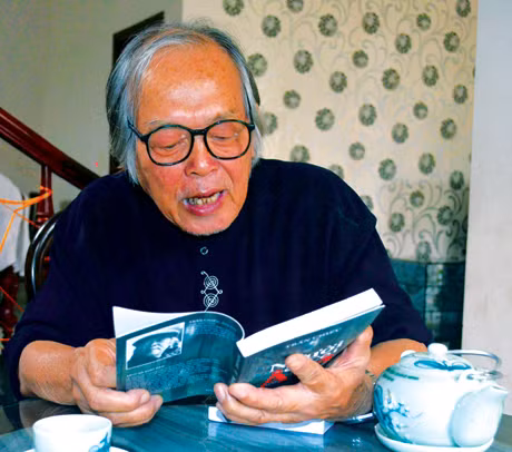 Nhà văn Trần Chiểu.