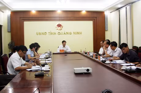 Đồng chí Nguyễn Văn Đọc, Bí thư Ban Cán sự Đảng, Chủ tịch UBND tỉnh kết luận buổi giao ban.