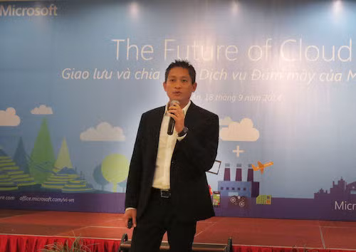 Ông Vũ Minh Trí, Tổng giám đốc Microsoft Việt Nam, cho biết công nghệ đám mây đã xoá nhoà khoảng cách giữa công việc và cuộc sống. Ảnh: Đức Hiệp,