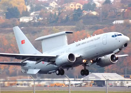 Một chiếc Boeing 737 AEW&C trong biên chế của Không quân Thổ Nhĩ Kỳ. Ảnh: aviationnews.eu