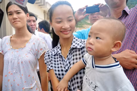 Niềm vui của nhưng công dân đầu tiên trên đảo.
