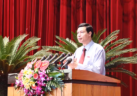 Đồng chí Nguyễn Đức Long, Phó Bí thư Tỉnh ủy, Chủ tịch HĐND tỉnh phát biểu bế mạc kỳ họp.