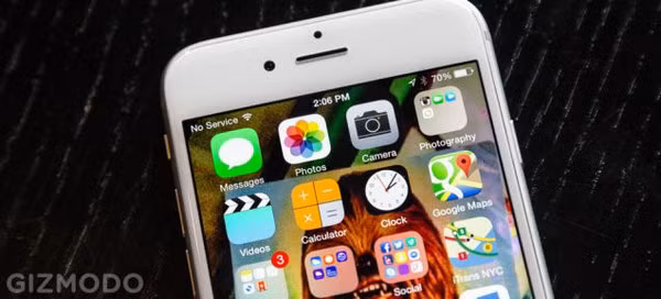 Mashable cho biết sau khi họ cập nhật iOS 8.0.1, sóng di động hoạt động thiếu ổn định trong khi đó Touch ID hoàn toàn không vận hành.
