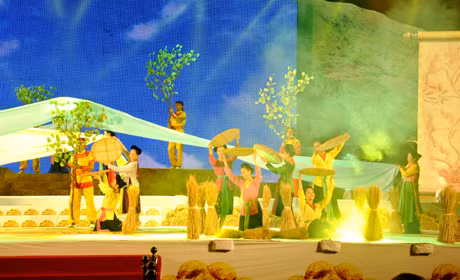 Màn sử thi 