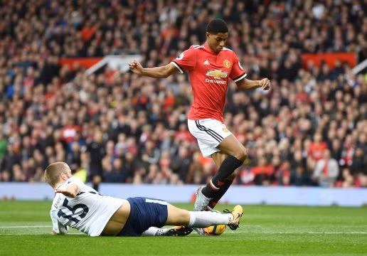  Manchester United và Tottenham Hotspur là trận đấu đáng chú ý nhất của Ngoại hạng Anh vòng 10 cuối tuần này.