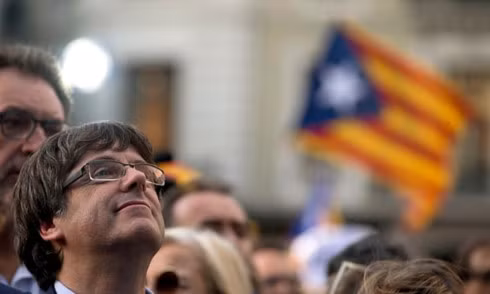 Thủ hiến vùng Catalonia Carles Puigdemont. Ảnh: EPA.