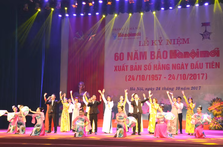Chương trình văn nghệ đặc sắc tại buổi lễ .
