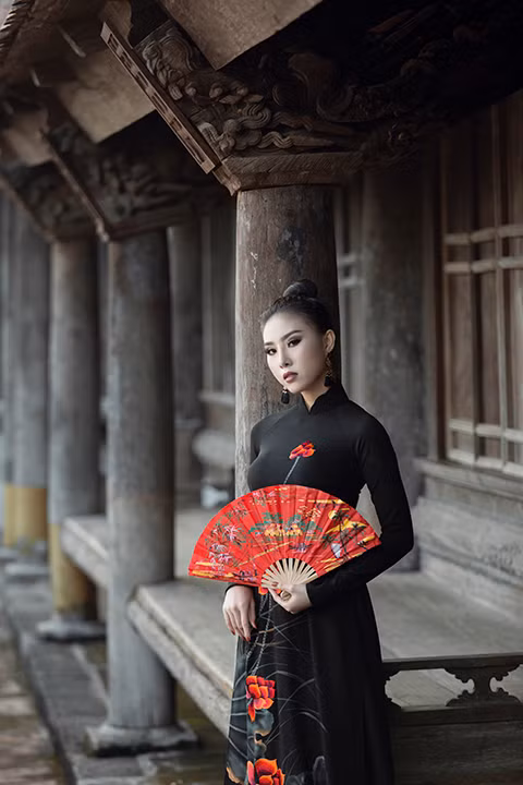 Sau khi đăng quang ngôi vị Hoa hậu, Trần Ngọc Trâm đang bận rộn với những show diễn.