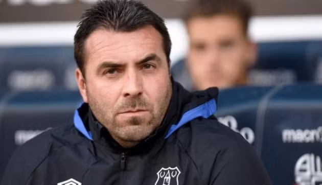  Unsworth trở thành HLV tạm quyền của Everton.
