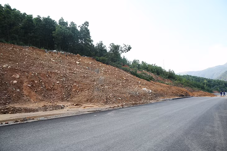 Quảng Ninh: Nhiều dự án giao thông phải lùi thời gian hoàn thành ảnh 1