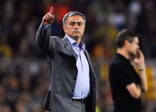 Mourinho đã từng 17 lần chạm trán Barca cùng Real Madrid