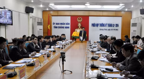 Đồng chí Nguyến Văn Đọc, Phó Bí thư Tỉnh ủy, Chủ tịch UBND tỉnh phát biểu kết luận phiên họp