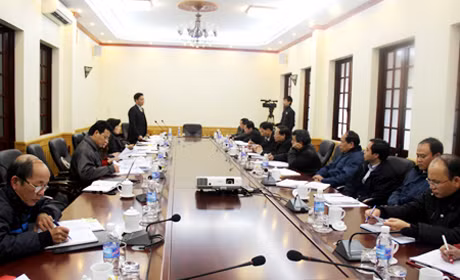 Đoàn công tác của Thường trực HĐND tỉnh làm việc tại TX Quảng Yên.