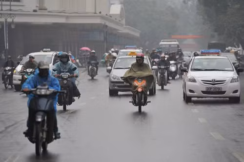 Mưa phùn, thời tiết ẩm ướt. Ảnh: Hoàng Hà.
