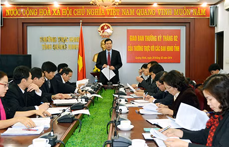 Đồng chí Nguyễn Đức Long, Phó Bí Tỉnh ủy, Chủ tịch HĐND tỉnh phát biểu kết luận cuộc họp.