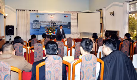 Trong năm 2013, ngành Du lịch Quảng Ninh đã mở rất nhiều khoá đào tạo để nâng cao chất lượng nguồn nhân lực trong ngành. Trong ảnh: Khoá đào tạo cán bộ quản lý cho các cơ sở kinh doanh dịch vụ du lịch do dự án EU và Sở VH,TT&DL tổ chức tại TP Hạ Long vào tháng 3-2013.
