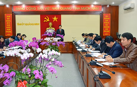 Quang cảnh buổi làm việc.