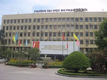 Trường ĐH Sư phạm Hà Nội bị đình chỉ 8 ngành