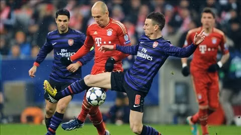 Với phong độ cao và bản lĩnh của nhà ĐKVĐ, Bayern (áo đỏ) sẽ khiến dàn pháo Arsenal im tiếng ngay tại Emirates