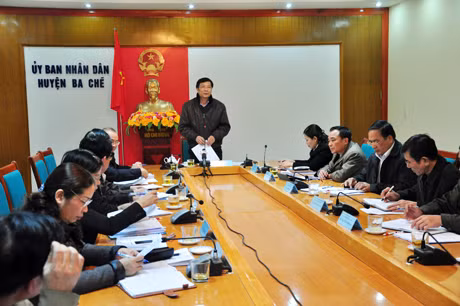 Đồng chí Nguyễn Văn Đọc, Chủ tịch UBND tỉnh làm việc với huyện Ba Chẽ.