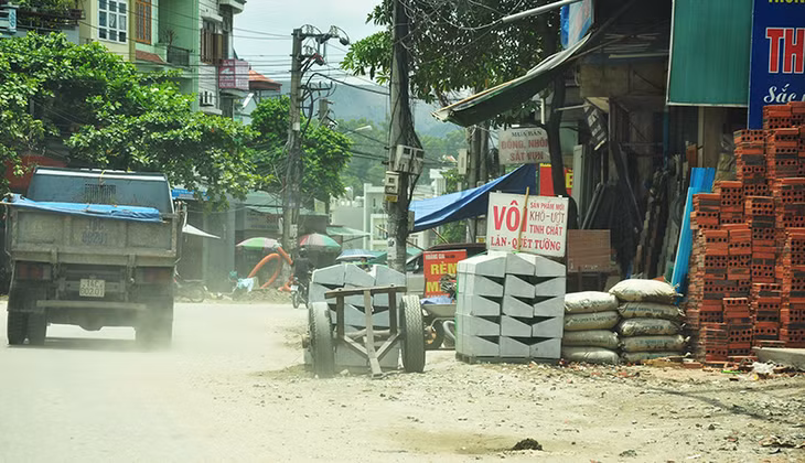Khói bụi mù mịt