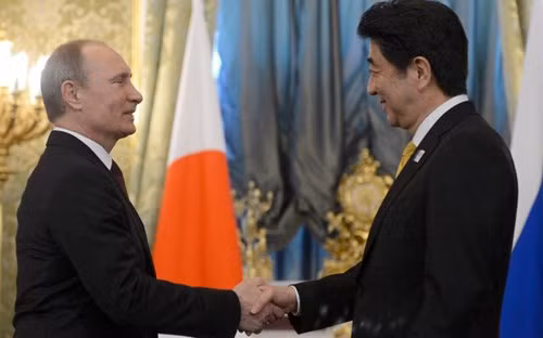 Ông Putin và ông Abe (ảnh: internet)