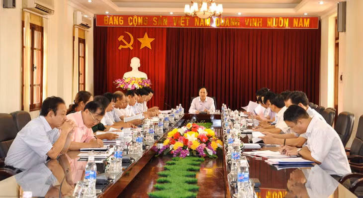 Quang cảnh buổi làm việc.