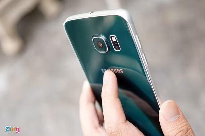  Galaxy S6 Edge xanh lục bảo cũng là phiên bản có màu sắc 
