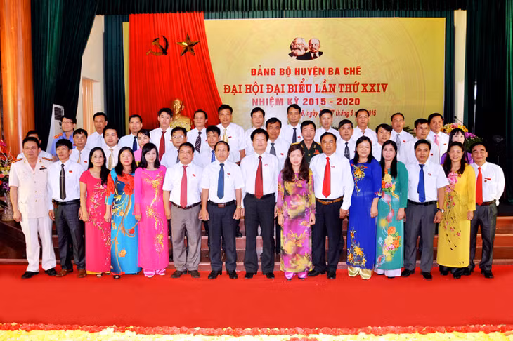 BCH Đảng bộ huyện Ba Chẽ khóa XXIV, nhiệm kỳ 2015-2020 gồm 39 đồng chí ra mắt Đại hội.