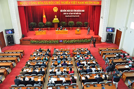 Quang cảnh ngày làm việc thứ 3, Hội đồng nhân dân tỉnh khóa XII, kỳ họp thứ 18