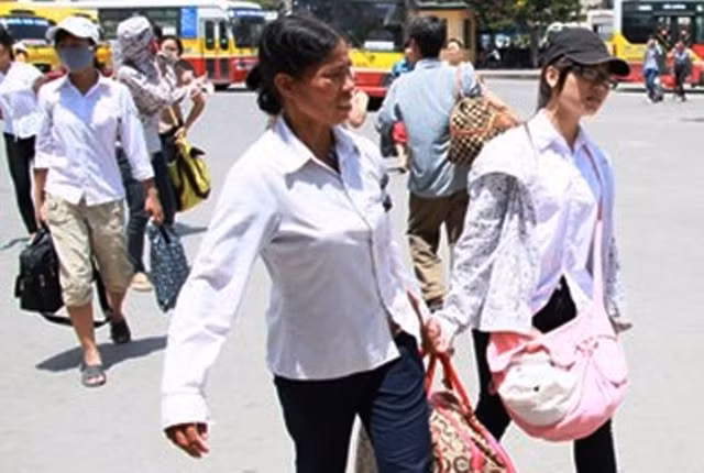 Nắng nóng sẽ ảnh hưởng rất lớn đến các sĩ tử. Ảnh minh họa