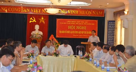 Quang cảnh hội nghị