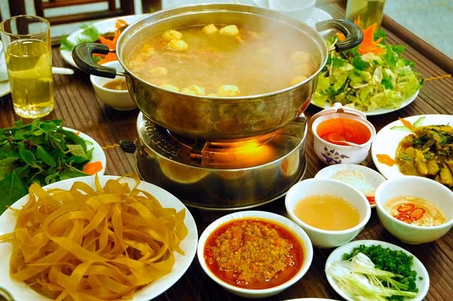 Việc lựa chọn rau ăn lẩu cũng cần thận trọng
