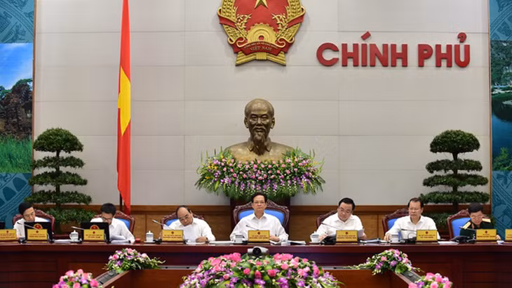 Thủ tướng Chính phủ Nguyễn Tấn Dũng chủ trì hội nghị trực tuyến toàn quốc tháng 6.
